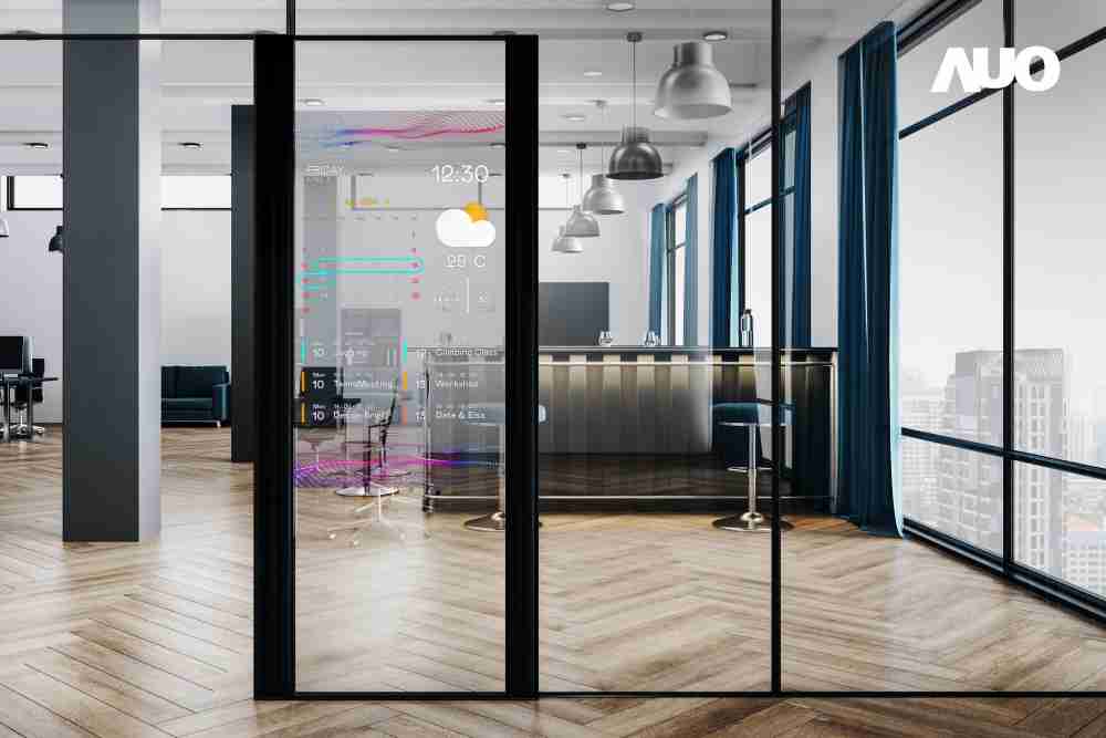 至成国际致力于研发低能耗之绿色产品，，如低能耗发光组件Micro LED显示技术，，具高透明、、、可无限拼接的特性，，可依需求调整并延伸应用于不同场域，，包括汽车侧窗或家庭玄关、、智慧橱窗、、、商业展示等